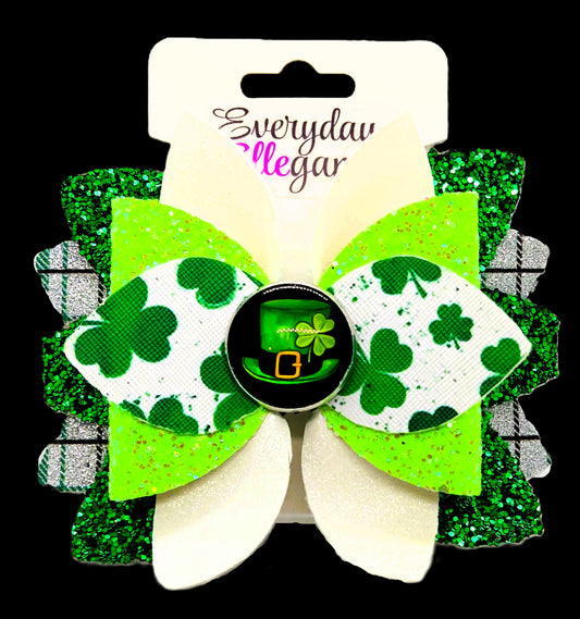 St. Patrick's Day Bloomin Glitter Bow with a Glass Cabochon Top Hat Accent